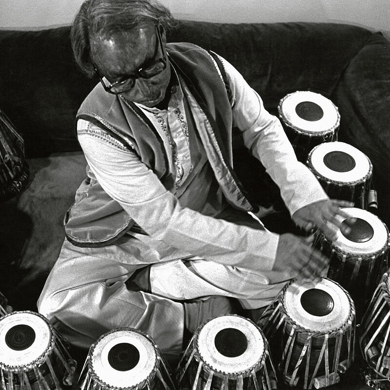 Kamalesh Maitra - Raag Kirwani on Tabla Tarang - LP